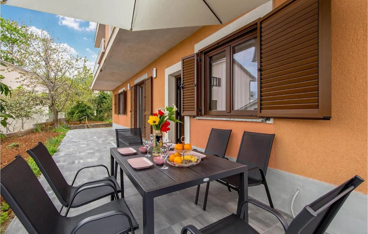 Beautiful Apartment In Lovran With Wifi contacts